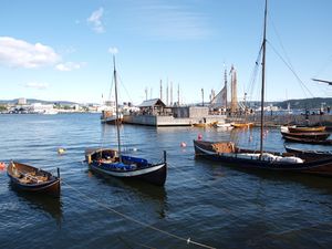 13700 åfjordsbåtar Bygdøy.jpg