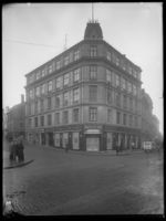 Willberghgården i Møllergata. Foto: Narve Skarpmoen, Nasjonalbiblioteket, 1899. (Dublett).