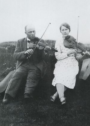 Emelius og Karla Johansen Nyholmen.jpg