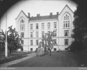 Eugenia stiftelse i Bergstien 3 oppført 1878. Foto: Anders Beer Wilse/Oslo Museum (ca 1930).
