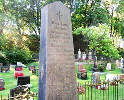 Sorenskriver Hans Peter Ellefsen er gravlagt på Drøbak kirkegård. Foto: Stig Rune Pedersen