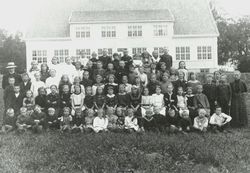 Elever ved Jansløkka 1915. Klikk på bildet for å se navn.