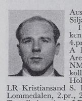 Snekker Otto Austad, f. 1926 i Siljan. Hopp. Foto: Ranheim: Norske skiløpere