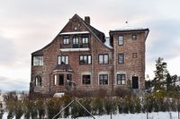 Nr. 55, nybarokk teglestensvilla oppført i 1915 for offiser og advokat Eivind Eckbo (ark. Arnstein Arneberg). Foto: Roy Olsen (2017).