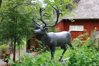 Skulptur, rein av Skule Waksvik ved Ridehuset i Kristianiasvingen 1. Foto: Roy Olsen (2017).
