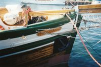 I seinare tid er «Johanna» ombygd og rigga som brigantin; går i turistfart på Oslofjorden. Detalj. Foto: Olve Utne (1999).