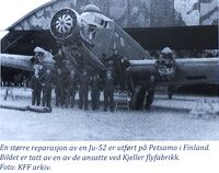 324. Petsamo Ju-52 mekanikere.JPG