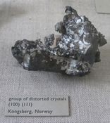 Sølv fra Kongsberg sølvverk utstilt på Natural History Museum i London. Foto: Stig Rune Pedersen