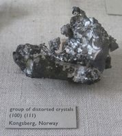 Sølv fra Kongsberg utstilt hos Natural History Museum i London. Foto: Stig Rune Pedersen