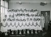 140. Sagdalen skoles pikekor 1956.jpg