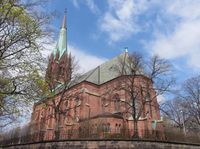 Kirken sett fra sørøst Foto: Stig Rune Pedersen (2014).