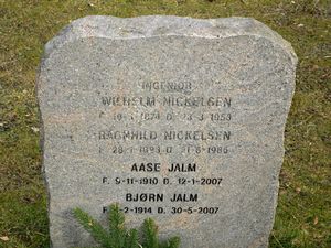 Wilhelm Nickelsen gravminne Oslo.jpg