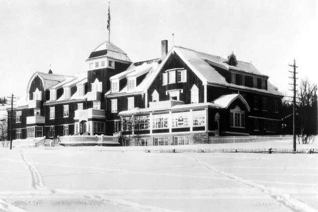 Fil:Dombås hotell.jpg