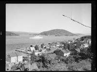 60. "Oslofjord" passerer Drøbak - no-nb digifoto 20150625 00159 NB MIT FNR 11665.jpg