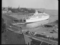 20. "Peter Wessels" ankomst - no-nb digifoto 20150624 00235 NB MIT FNR 27811.jpg