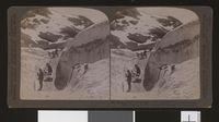200. (28) - 628 - Digging a road through the deep July snow-drifts upon Dyreskard Pass (3715 ft.), Norway stereofotografi - no-nb digifoto 20160629 00230 bldsa stereo 0177.jpg
