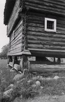 Detalj av et av stabburene i 1935.