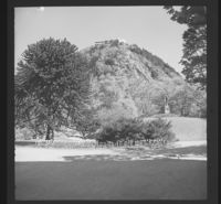 2. Ålesund, Byparken mot Aksla - no-nb digifoto 20150210 00052 NB MIT FNR 18852.jpg