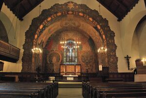 Ålesund kirke interiør.jpg