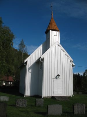 Åmli, Tovdal kirke 04 vest.JPG