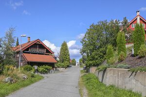 Ås Øvreveien 250822.jpg