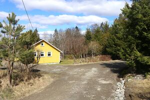 Ås Lettvintveien 260410.JPG