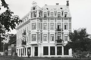 Østbyegården Gjøvik 1900.jpg