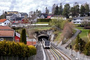 Østensjøbanen Ulsrud 160501.jpg