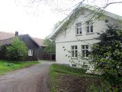 Østre Aker prestegård ble etablert samtidig med byggingen av kirken. Foto: Stig Rune Pedersen