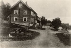 Øvergård, Hedmark - Riksantikvaren-T114 01 0051.jpg