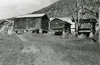 37. Øverland Nordre, Telemark - Riksantikvaren-T171 01 0060.jpg