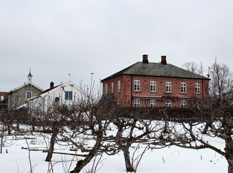 Øverland gård vestre Bærum 2016.jpg