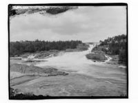 62. Øvre Sandsvær Labrofossen Med Labro tresliperi - NB MS G4 0290.jpg