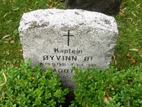 Øyvinn Øis gravminne, han var den første falne norske hæroffiser 9. april 1940. Foto: Stig Rune Pedersen