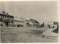 Torget i gamlebyen, truleg før 1900.