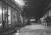 Støperihallene klargjøres for butikkinnredning 1982.