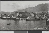 164. 031 Bergen. Fæstningskaien. - no-nb digifoto 20160216 00136 bldsa PK20758.jpg