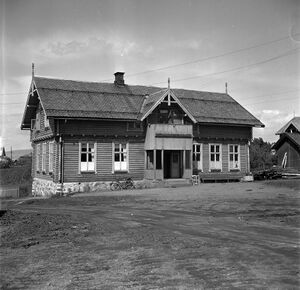 0417-04411-Arstad skole.jpg