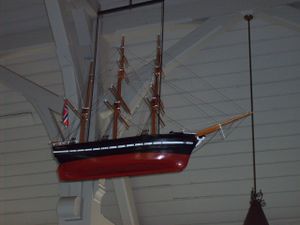 0469 Gullstein kyrkjeskip.jpg