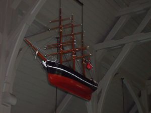 0474 Gullstein kyrkjeskip.jpg