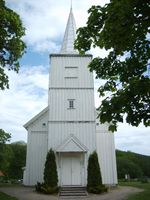 Vestenden av kirken. Foto: Olve Utne (2007)