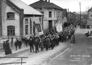 1. mai i Vestfossen 1917 (oeb-190843).jpg