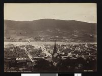 233. 100. Drammen seet fra Brandposten - NB bldsa AL0100.jpg