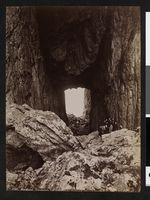 303. 1027. Nordland, Torghatten forminskning - no-nb digifoto 20160222 00011 bldsa AL1027.jpg