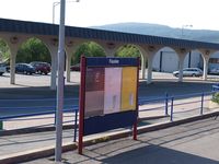 Skilt på Fauske stasjon. Foto: Olve Utne (2009). .