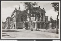 Sett fra Stortingsgata. Foto: Nasjonalbiblioteket