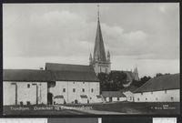 420. 108 Trondhjem. Domkirken og Erkebispegården - no-nb digifoto 20150629 00144 bldsa PK19480.jpg