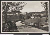 483. 11006 Ringsaker. Parti ved Fylkesskolen - no-nb digifoto 20150812 00032 bldsa PK26120.jpg