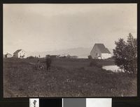 Området rundt Trondenes kirke. Foto: Axel Lindahl, 1880-1890