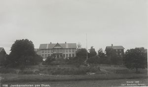 1190 Jernbaneskolen paa Disen - no-nb digifoto 20150630 00046 bldsa PK25412b.jpg